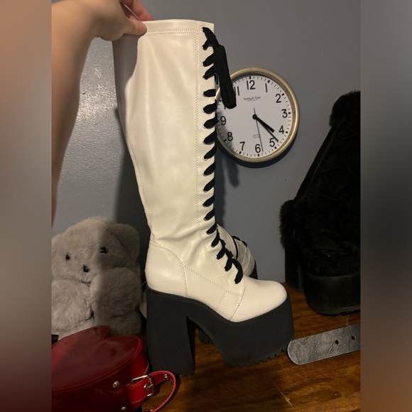 Current Mood // Dollskill size 7 NWOB/EUC white lace-up knee high platform boots - Picture 2 of 5